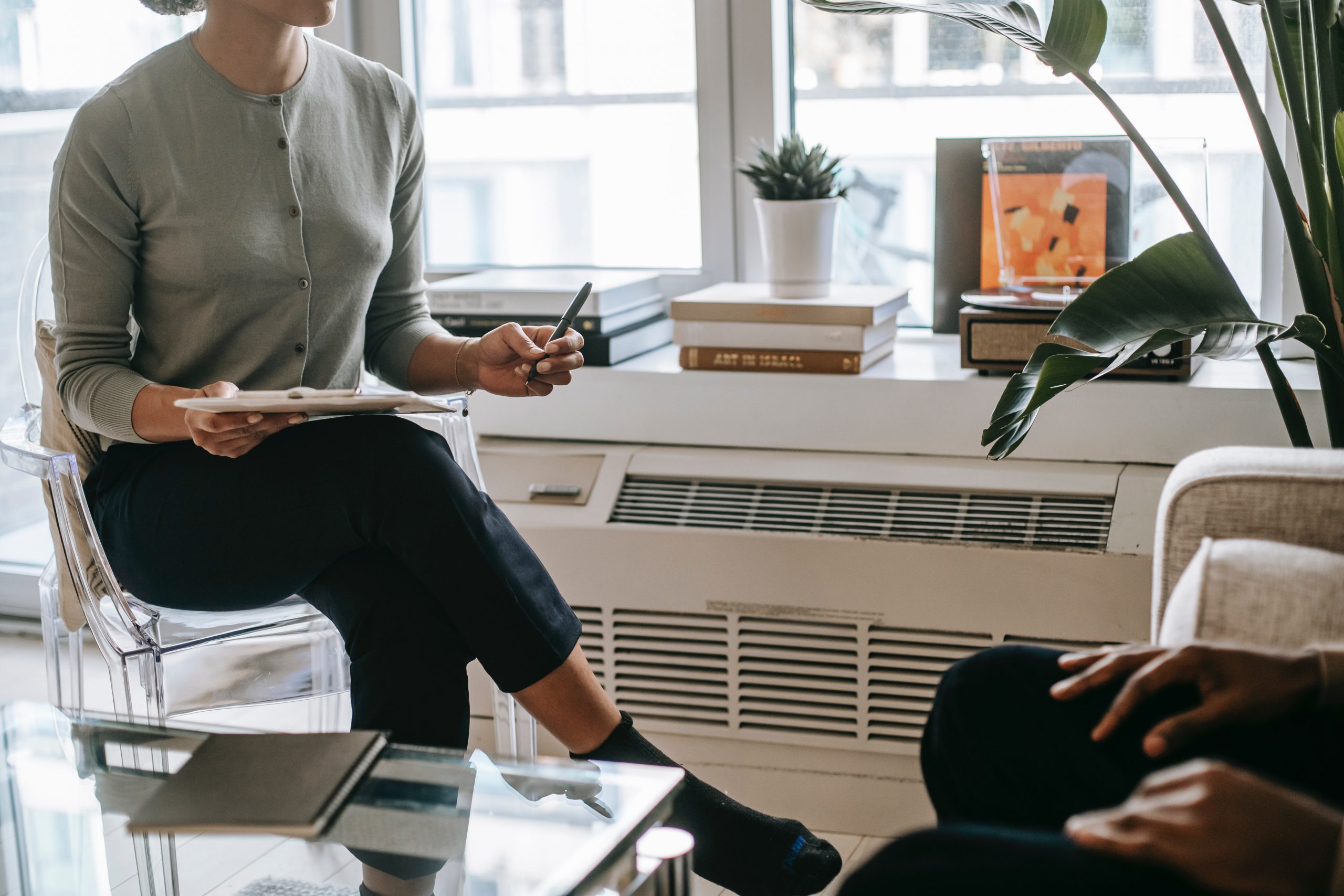 Episode 2: 7 Questions to Ask Yourself BEFORE Starting a Consulting Business