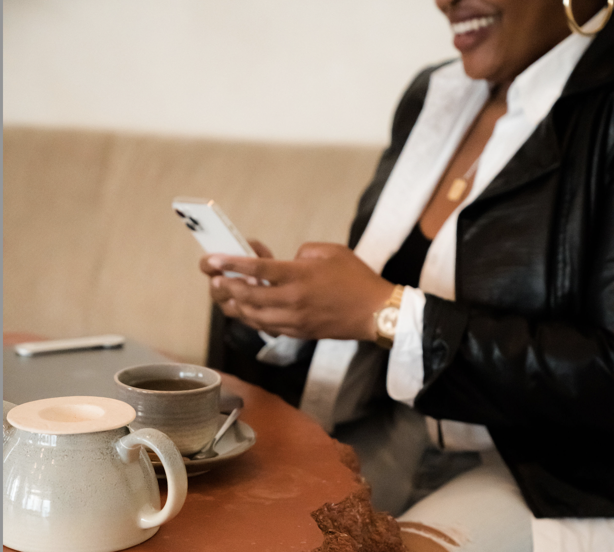 Why An Elite Client Attractor (a.k.a. Expert Biz Lead Magnet) Is The Best Growth Tool for Your Consulting Business